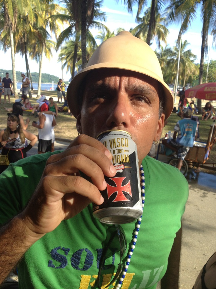 Camisinha na cabeça